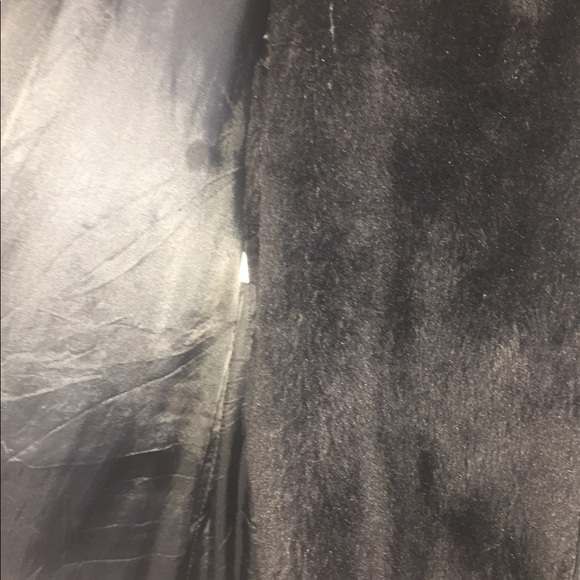 Leather jacket - Picture 2 of 3